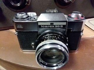 Zeiss Ikon Icarex 35s Bm Camera With Carl Zeiss Ultron 1.  8/50 Lens