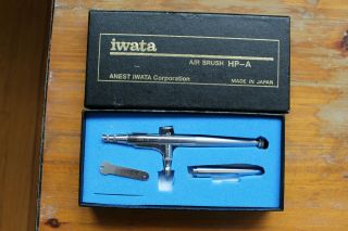 Vintage Iwata Hp - A Airbrush With Case