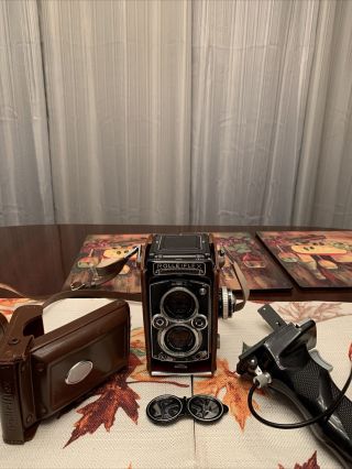 Rolleiflex 3.  5 75mm F/2.  8 Planar With Accessories And Case In Pristine Cond.