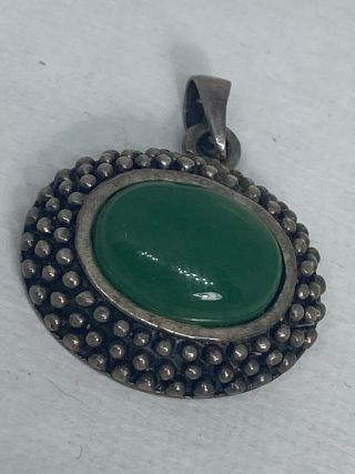 Vintage Sterling Silver 925 Natural Oval Jade Necklace Pendant 4.  9g 2
