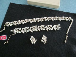 Vtg Signed Coro Gold Pearl Rhinestone Leaf Design Necklace Bracelet Earrings