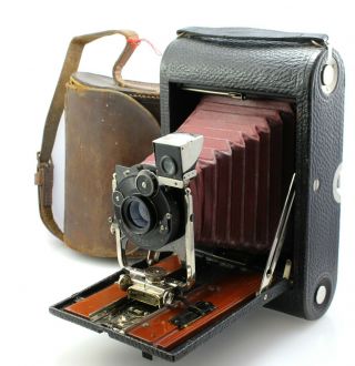 Kodak No.  4 Folding Pocket Model B.  Schneider 150mm F6.  8 Lens Symmar Lens.