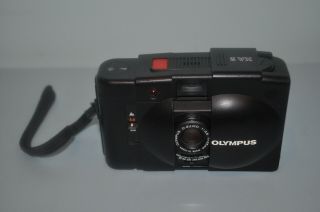 Olympus Xa2 35mm Rangefinder Film Camera W/straps