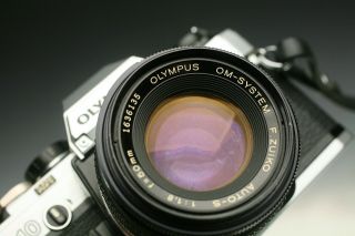 Vintage Olympus Om10 35mm Film Camera Hoya 28mm Lens Japan Olympus