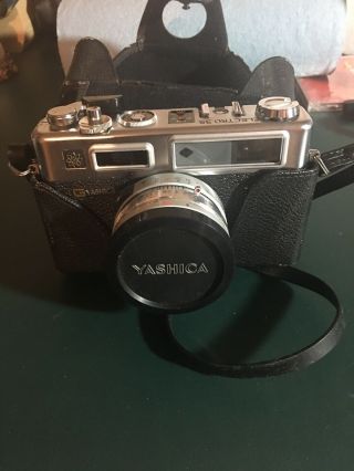 Yashica Electro 35 Gsn Camera With Case F=45mm 1:1.  7 Lens Vintage