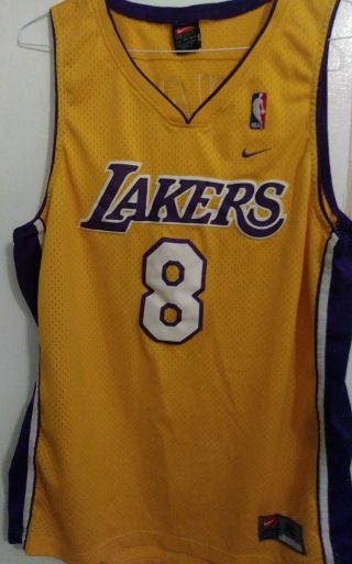 Vintage Kobe Bryant 8 Gold Los Angeles Lakers Nike Jersey Xl