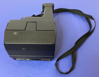 Vintage Polaroid Sun 660 Autofocus Instant 600 Flash Camera with Strap 2