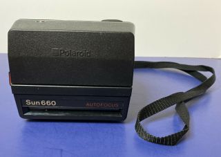Vintage Polaroid Sun 660 Autofocus Instant 600 Flash Camera with Strap 3