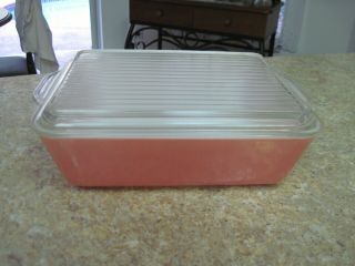 Vintage Pyrex Pink Refrigerator Dish With Lid 1 1/2 Quart 0503