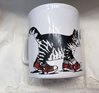 Vtg Mod Kiln Craft Kliban Cat Red Sneakers Coffee/tea Mug Cup 1979 England Limit
