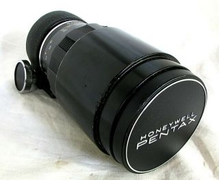 Pentax Honeywell Lens Takumar 1:3.  5/200 W Case,  Hood & Mount