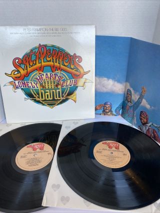 Vintage 1978 Sgt.  Peppers Lonely Hearts Club Band Vinyl Album W/ Poster