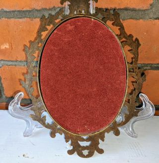 Vintage Ornate Brass Oval Frame with Victorian Era Pictures No Glass 2