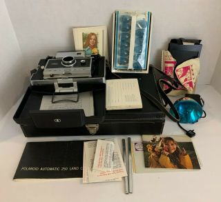 Vintage Polaroid Automatic 250 Land Camera With Case,  Flash,  Bulbs,  Instructions
