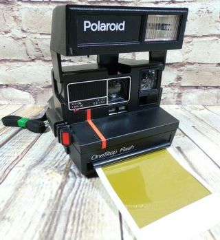 Vintage Vtg Polaroid One Step Flash Instant 600 Film Camera - Made In Usa
