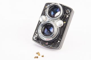 Yashica - Mat Lm Tlr Film Camera Replacement Part Lens Shutter & Standard V10