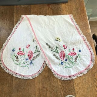 Vtg Table Runner Or Dresser Scarf,  Embroidered Flowers Butterfly Crochet Trim