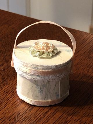 Vintage Dollhouse Miniature Artisan Hat Box Gift Box Opens Decorative Flowers