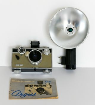 Vintage Argus C3 Rangefinder 35mm Camera With F/3.  5 50mm Coated Cintar Lens