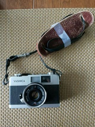 Yashica 35 - Me 35mm Film Camera - With Strap And Film.  Also Sample Pics