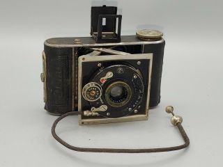 Vintage Certo Dolly 3x4 Folding Camera C.  1930 
