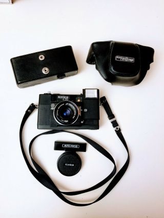 Vintage Konica C35 Af 35mm Film Camera Hexanon 38mm F2.  8 Lens & Case