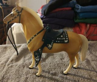 Vintage Roy Rogers Horse Trigger Hartland Plastics With Saddle & Harness 2