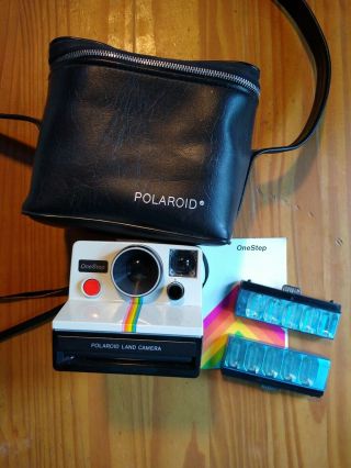 Vintage Polaroid One Step Land Camera With Case And 2 Pack Flash Bar