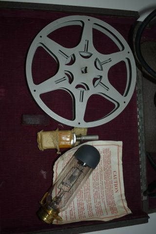 Vintage Bell & Howell Filmo Diplomat 16MM Film Projector 2