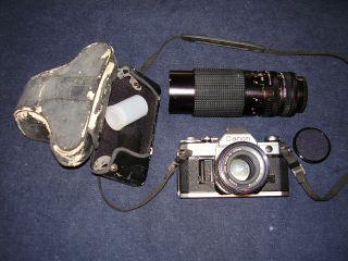 Canon Ae - 1 35 Mm Camera & Albinar Adg 80 - 200 Mm Telephoto Lens