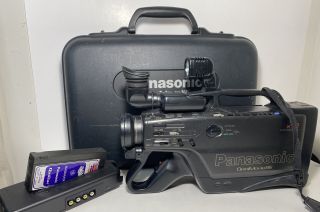 Panasonic Pv - 810 Omnimovie X12 Vhs Camcorder With Case Vtg