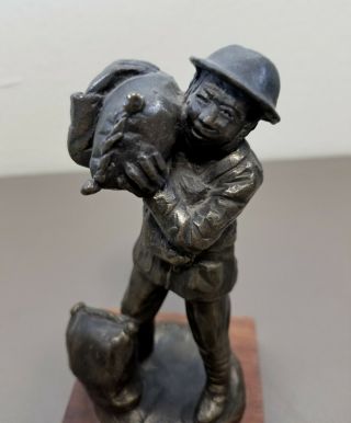 Vtg Tom Knapp Bronze Sculpture Wwi Doughboy Ubiquitous Material Handler Figure