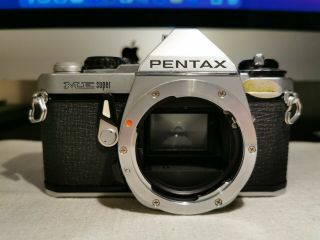 Vintage Pentax Me 35mm Slr Film Camera Body Only For Spares Or Repairs