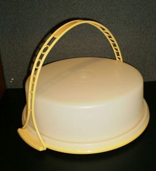Vintage Tupperware 10 " Round Cake Taker 719 - 1,  Lid 720,  Handle 624 - 15
