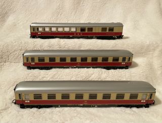 Marklin Ho - Set Of 3 Vintage Passenger Cars: 4085 (2) & 4087