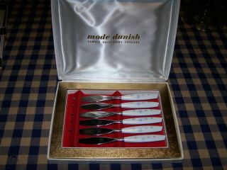 Lovely Vintage Sheffield Mode Danish Starburst Atomic Mid - Century Steak Knives W