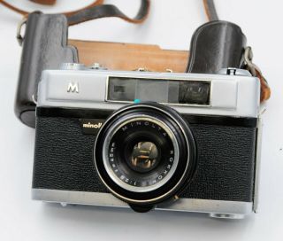 Minolta A - 5 35 Mm Camera W/ 1/2 Case