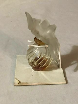 VINTAGE NINA RICCI PERFUME BOTTLE ON STAND WITH 2 FROSTED DOVES LID 3