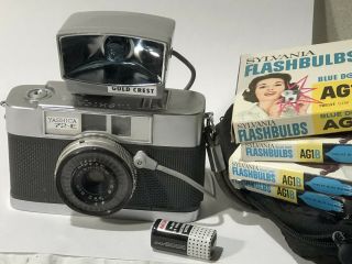 Yashica 72 - E 35mm Half - Frame Camera With Flash And Bulbs