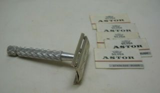 Vintage British Gillette Tech 3 - Piece Safety Razor Aluminum Handle,  Blades 2