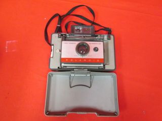 Polaroid 104 Instant Pack Film Land Camera 3819