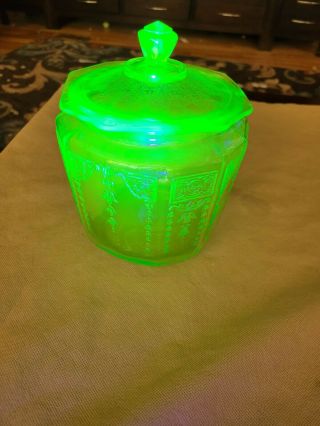 Vintage Green Uranium Glass Jar.  6x6x6 With Lid