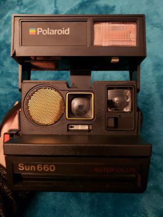 Polaroid 600 Camera - Sun 660 Autofocus