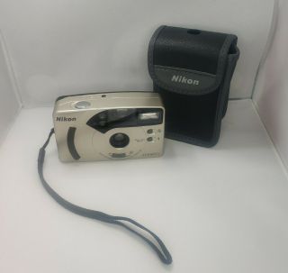 Vintage Nikon AF 240 SV 28m - Film Camera Built - in Flash with case. 2