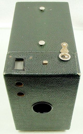 1931 Kodak Rainbow Hawkeye No.  2a | Green | 2 1/4 " X 4 1/4 " | No Strap | $21 |