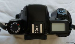Canon EOS 1000F N Vintage 35mm Film SLR Camera 2