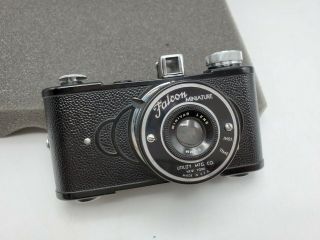 Vintage Falcon Miniature 127 Film Camera - Bakelite - Utility Mfg.  Co.  York
