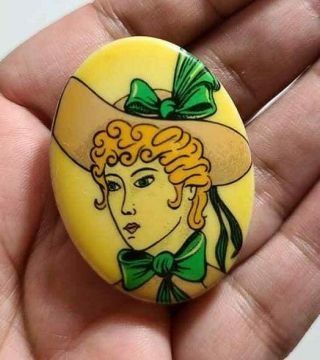 Vintage Brooch Pin Serigraphy Victorian Lady With Hat Plastic Resin