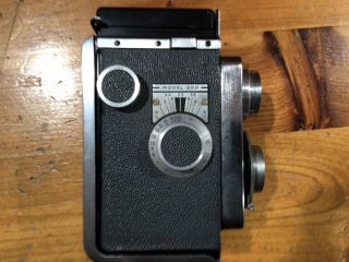 Graflex 22 Vintage 120 Film Camera W/ Case 2