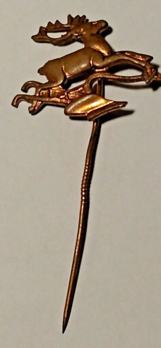 Vintage John Deere Moline Gold - Tone Lapel Stick Hat Pin Deer Over Plow